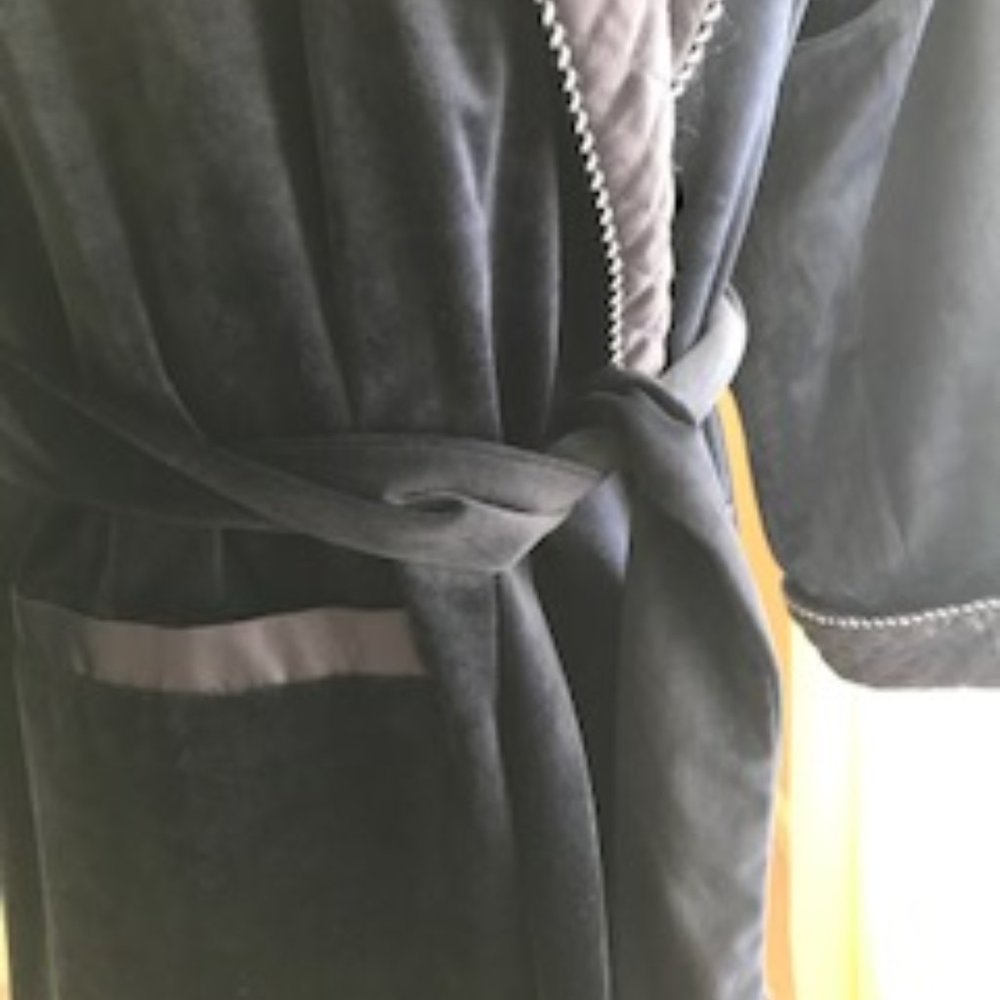 DUKE&DIGHAM MENS BLUE VELOUR SMOKING JACKET - Picture 5 of 12